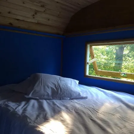 Les Roulottes De L'airou Luxury tent